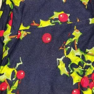NWT Lularoe OS Christmas holly leggings